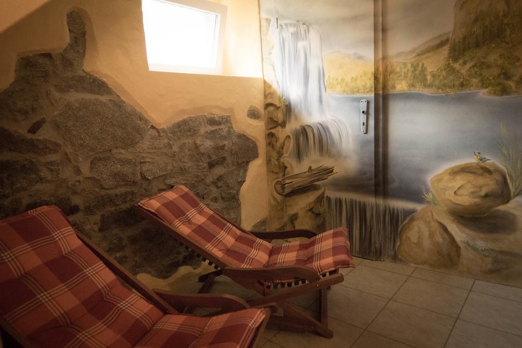 Отель Schusters Lindenhof Баутцен Экстерьер фото